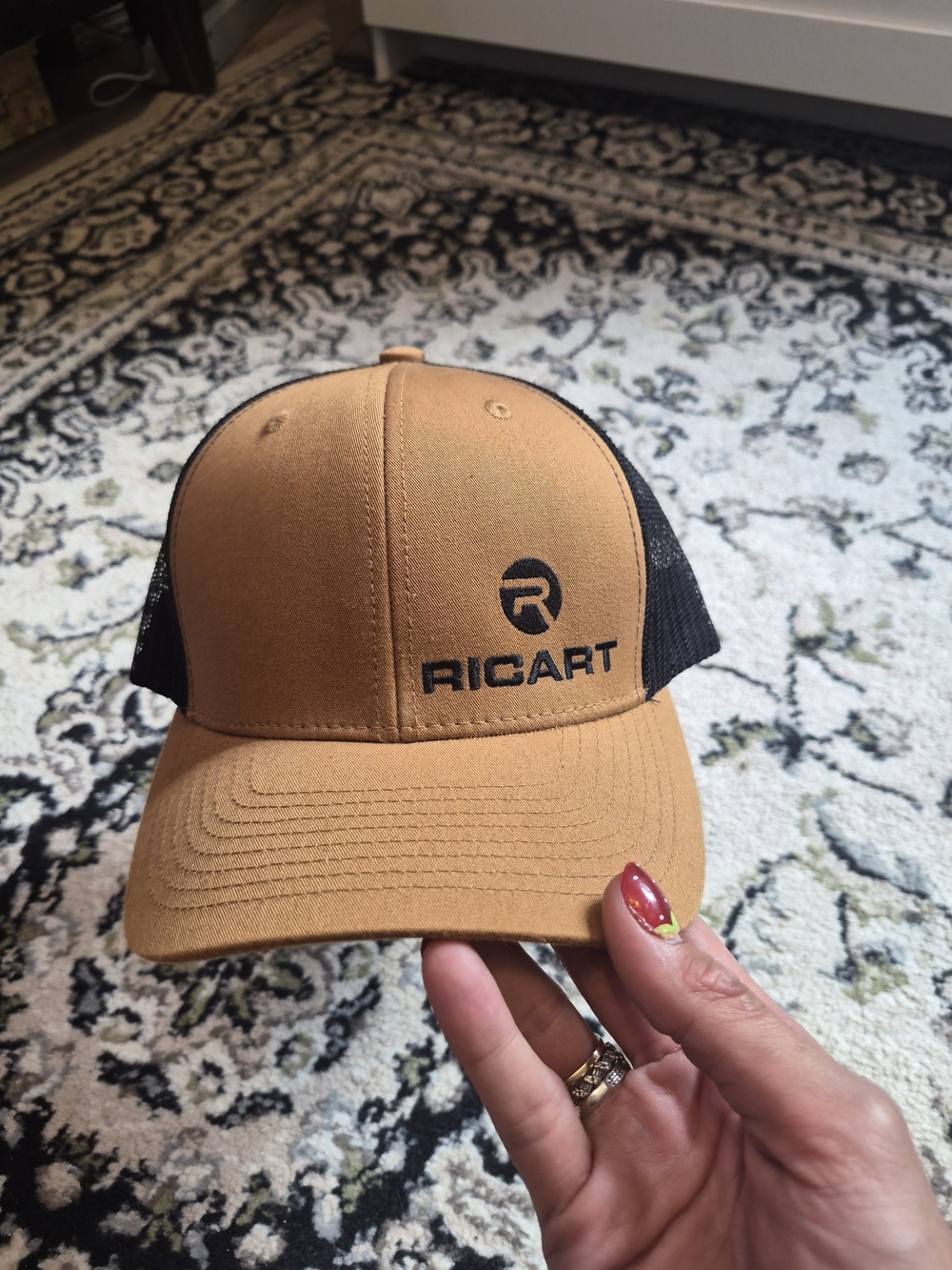 Ricart Two-Tone Trucker Hat in Caramel and Black